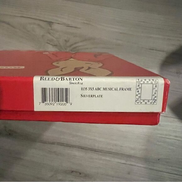 Reed and Barton musical frame holds 3x5” photo silver plated - Picture 5 of 14